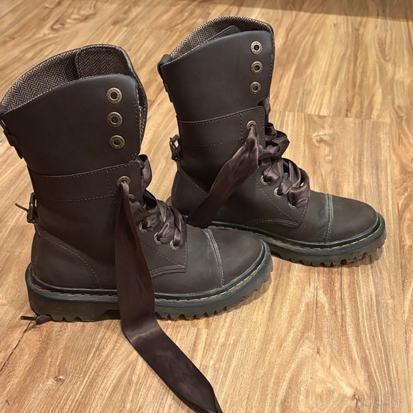 Women’s Brown Doc Martins - Picture 2 of 3
